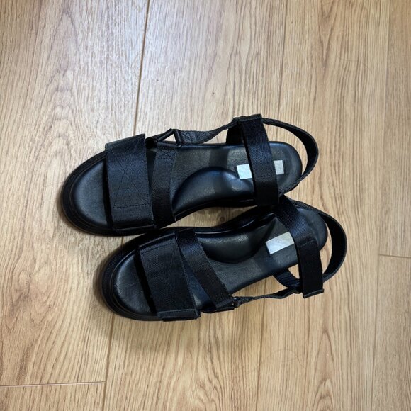 Suzanne Rae Black Chunky Velcro Sandals (US 7/IT 37) - Picture 3 of 4